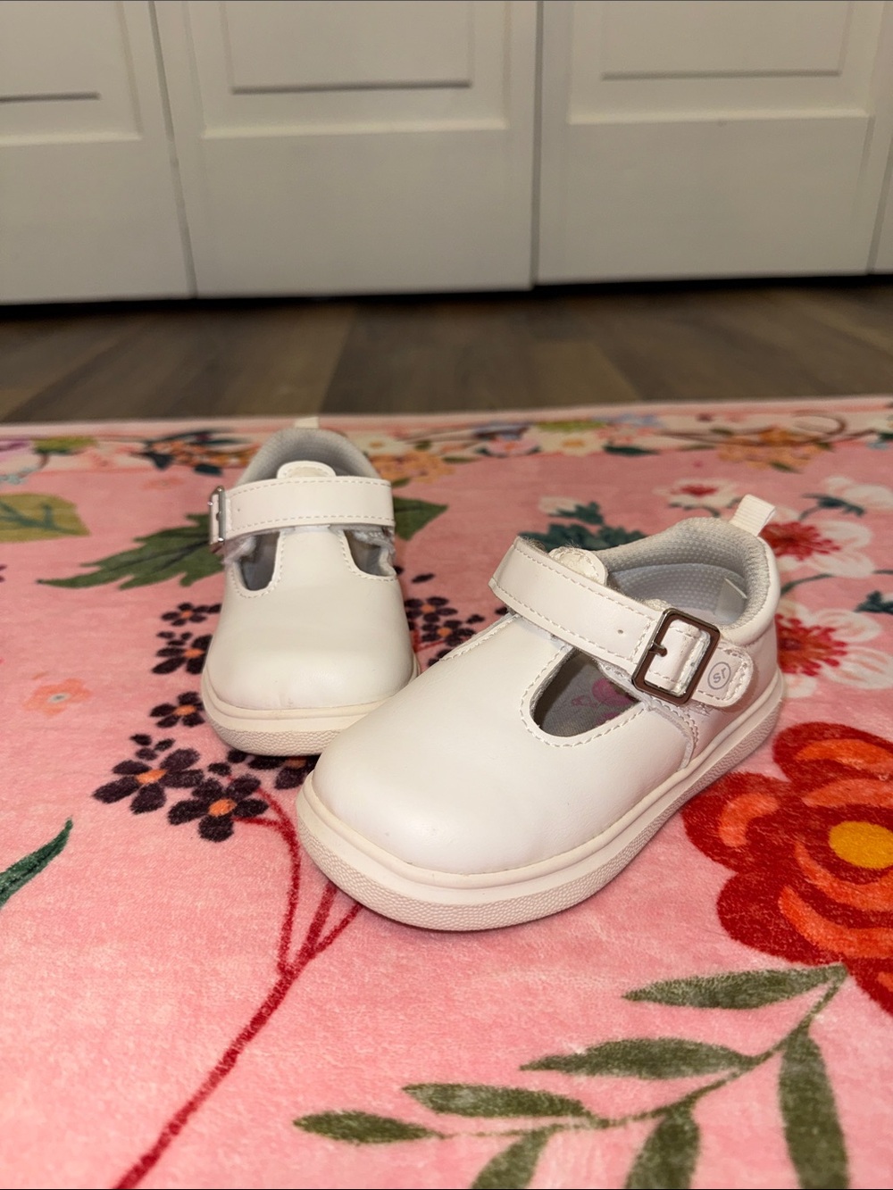 Stride Rite Rena Toddler 6 Kids White Mary Jane Hook-and-Loop Shoes